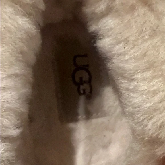 UGG Tan Sheepskin Women's Slippers - Picture 2 of 3